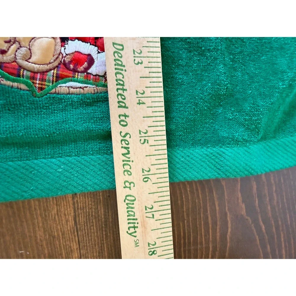 Vintage Christmas Green Towel Set Embroidered Dog Santa Cat 2pc Bath Hand Cotton
